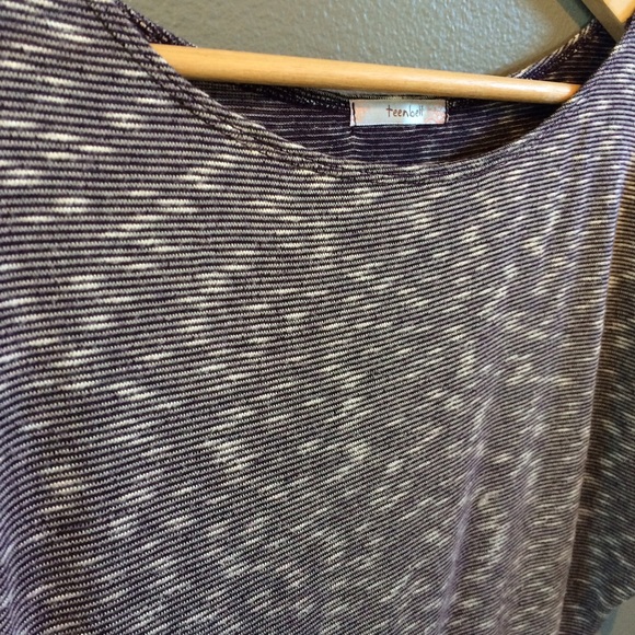 Grey knit top - Picture 3 of 3