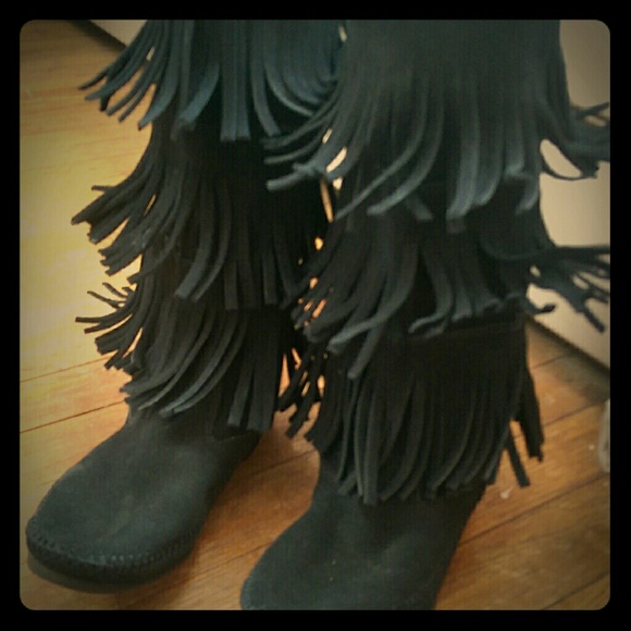 Minnetonka Black Fringe Moccasins