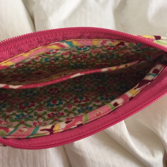 Vera Bradley wristlet - Picture 2 of 2