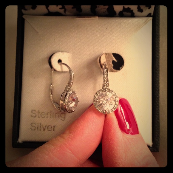 Chateau D'Argent Jewelry - NWT Sterling Silver CZ Drop Earrings