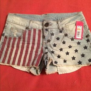 Stars & Stripes shorts!