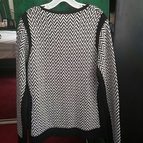 Sweater - Picture 2 of 3