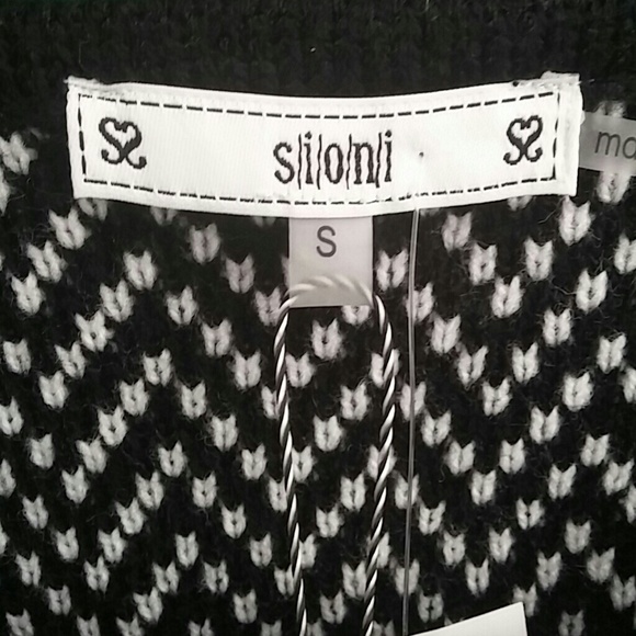 Sweater - Picture 3 of 3