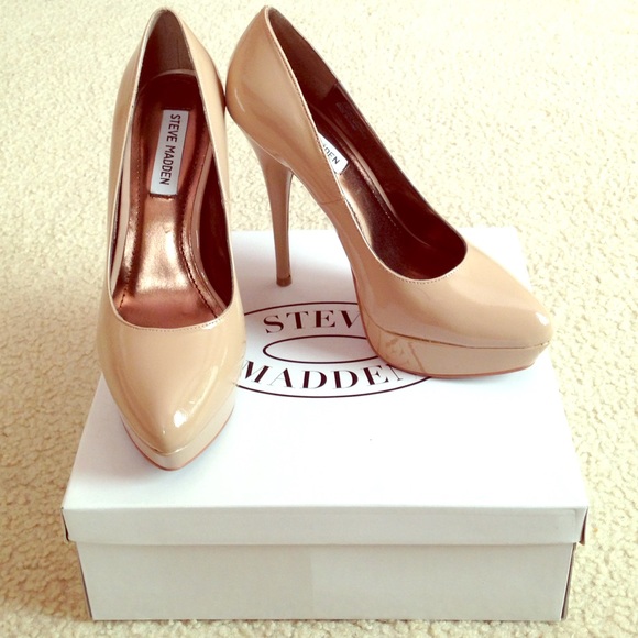 Steve Madden Darrina Pump