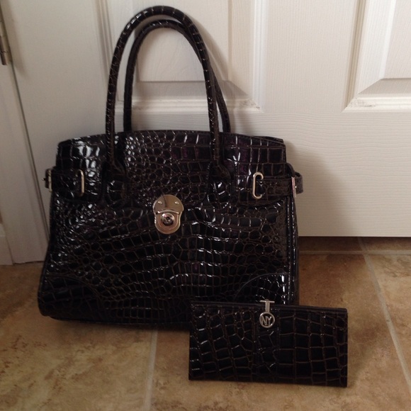 Purse & wallet