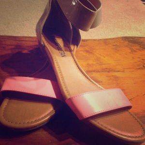 Cosmopolitan color block sandals