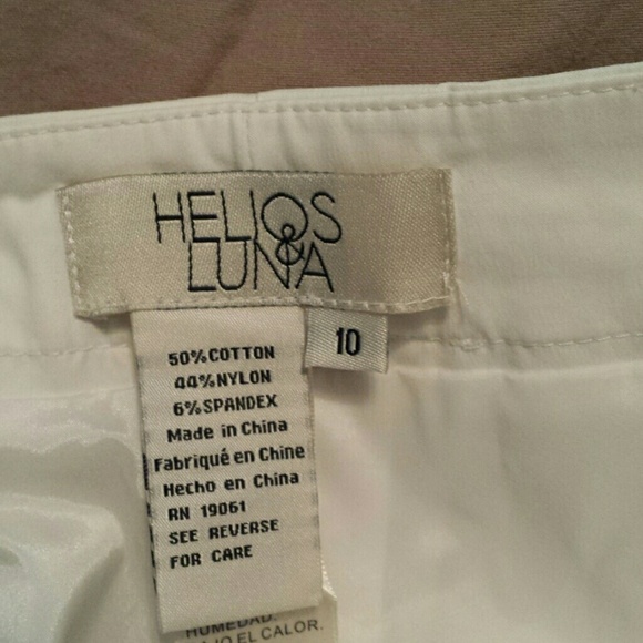 White lined pants - Picture 2 of 2