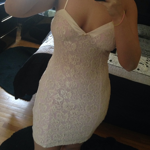 My Michelle light pink dress - Picture 2 of 4