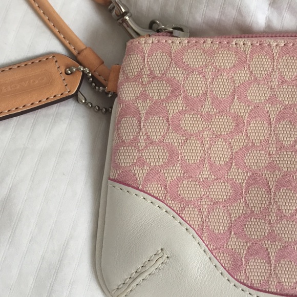 Coach wristlet - Picture 2 of 3