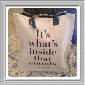 Tommy Hilfiger Carry all/Book bag