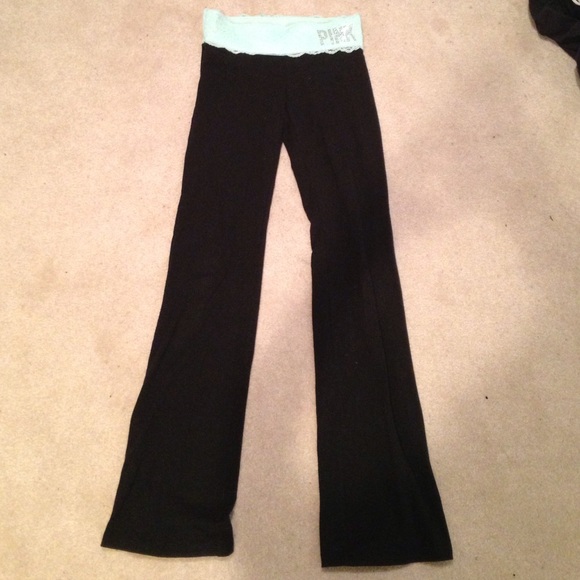 PINK Flared Yoga Pants!