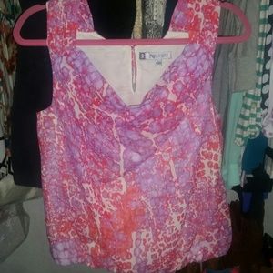 NWT Jennifer Lopez cute top!