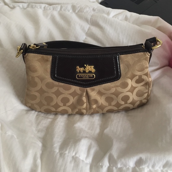 Coach purse - Picture 1 of 4