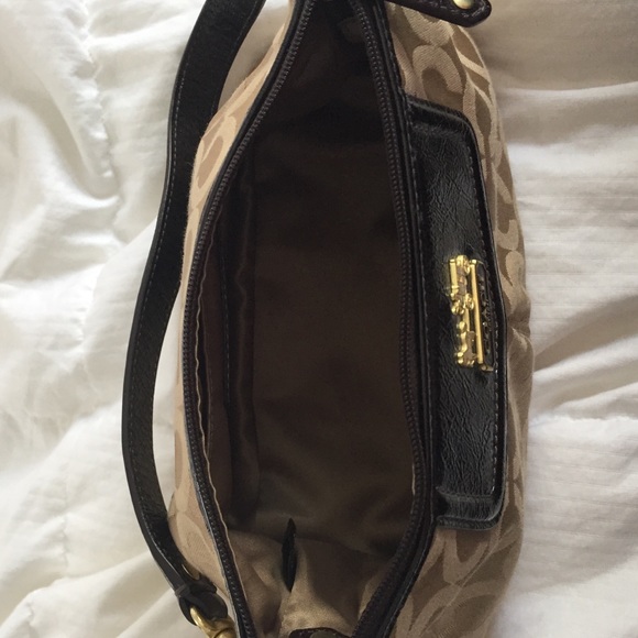 Coach purse - Picture 3 of 4