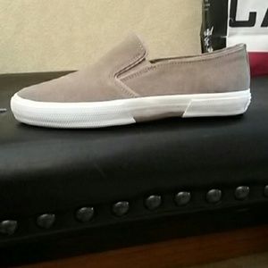 Kenneth cole suede sneakers