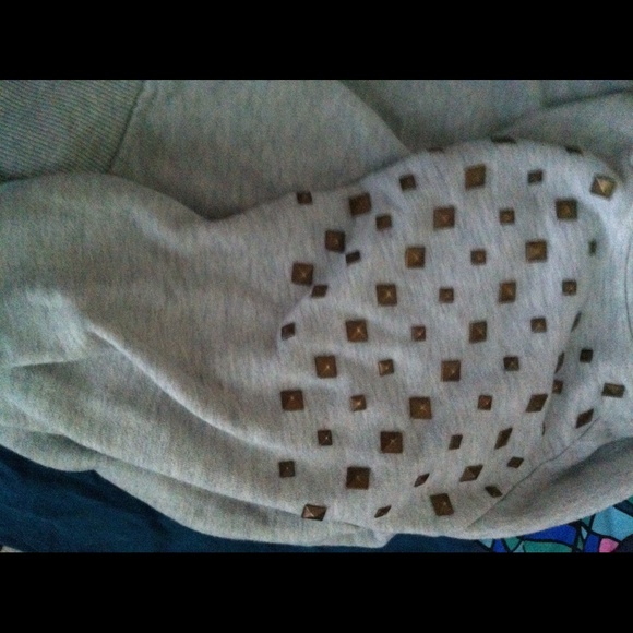 Cardigan - Picture 2 of 3