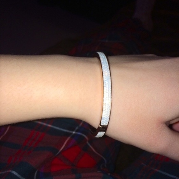 Henri Bendel crystal bracelet