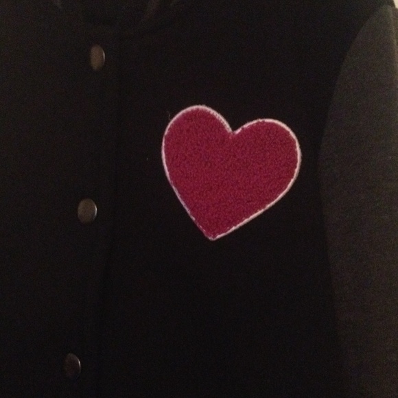 Girls jacket. - Picture 2 of 3