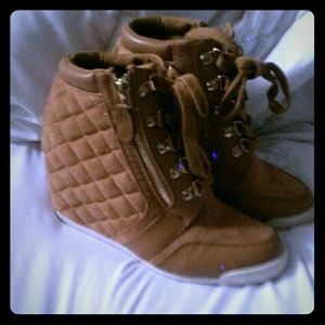 Hidden wedge sneakers