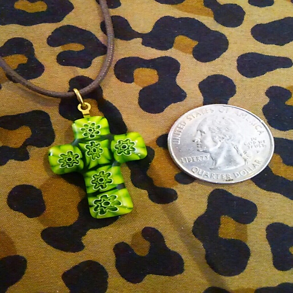 Green Murano Glass Cross Necklace - Picture 4 of 4