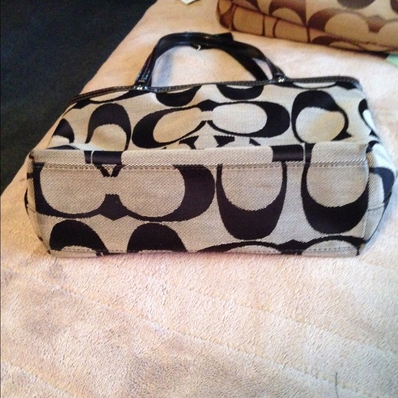 ❌SOLD❌!! 💯Coach purse - Picture 3 of 4