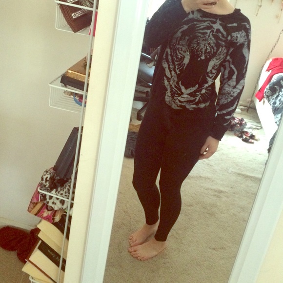 Tiger sweater