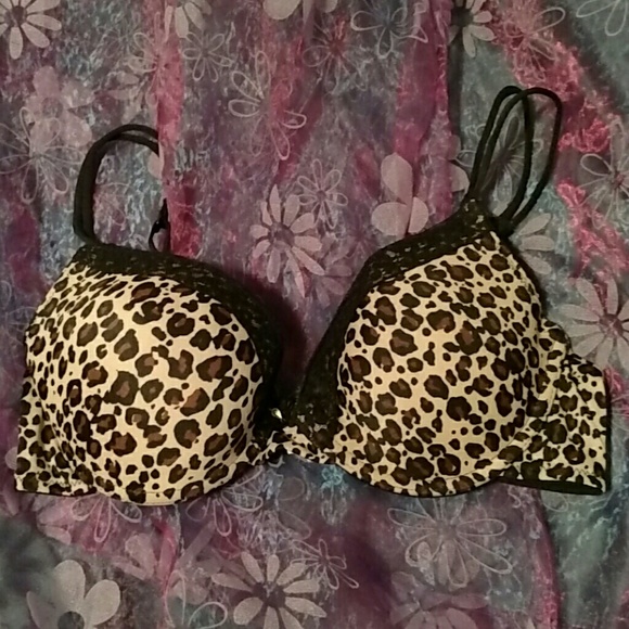 NWOT Cheetah print padded bra.