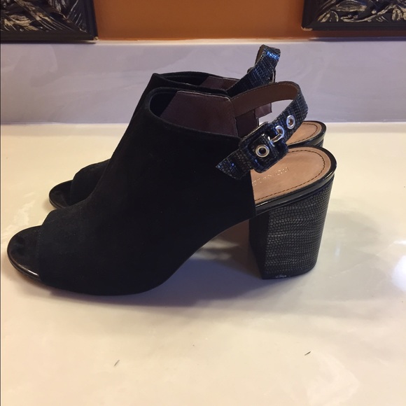 Gorgeous black shooties!