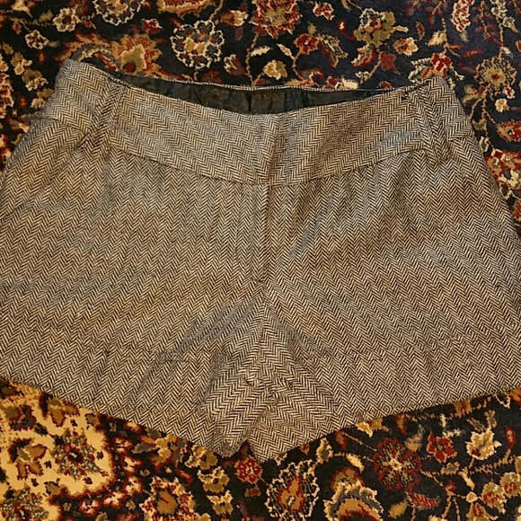 Wool Chevron shorts