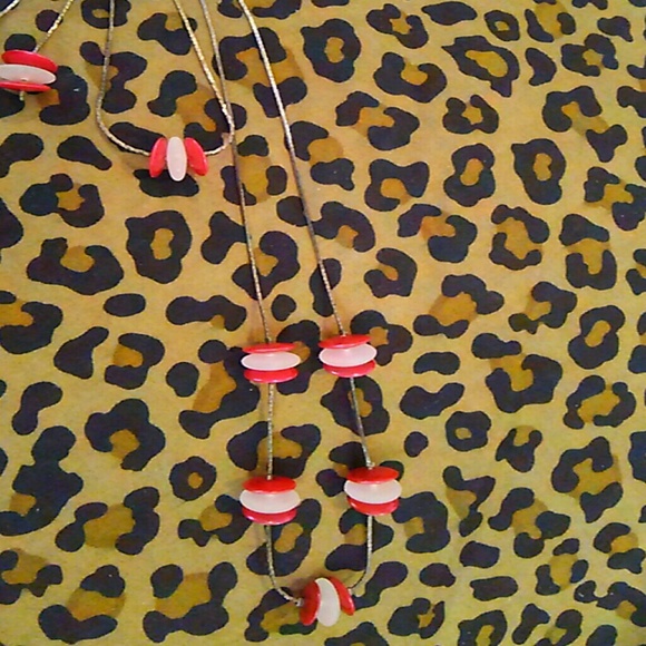 Red/white Jewelry Set - Picture 4 of 4