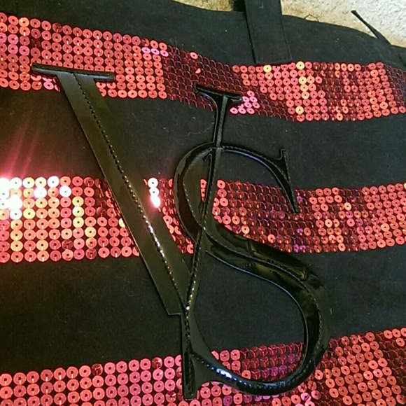 VS tote