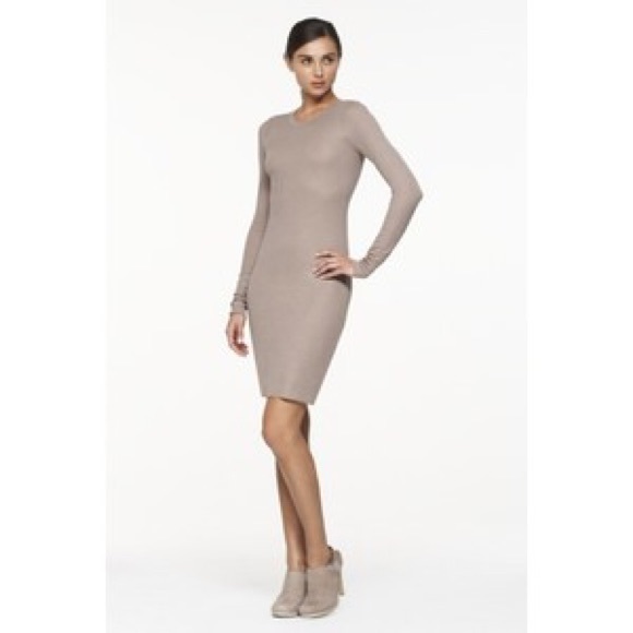 BCBGMaxAzria Dresses & Skirts - Bcbgmaxazria Knit Ribbed Dress