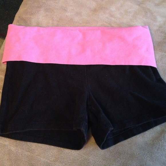 ❌SOLD❌ Victoria secret pink yoga shorts - Picture 2 of 3