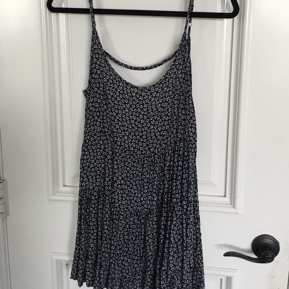 RARE FLORAL JADA BRANDY MELVILLE