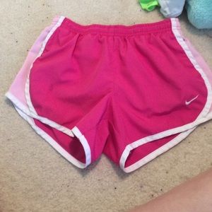 Nike shorts! Chlid medium