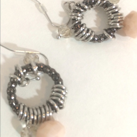 NWT Vera Wang Hoop earrings