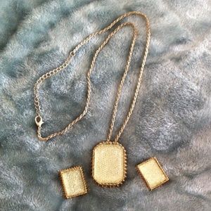 Necklace/Earrings