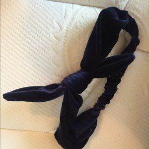 brandy melville velvet head band