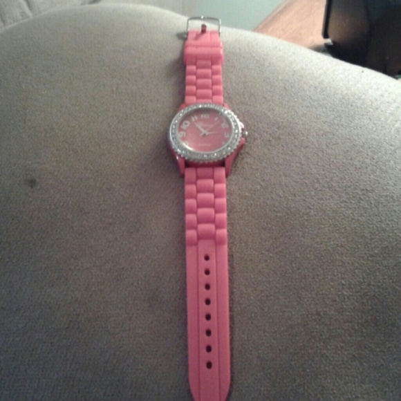 New Red Watch - Picture 3 of 3