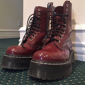 Dr. Martins Aggy 1490