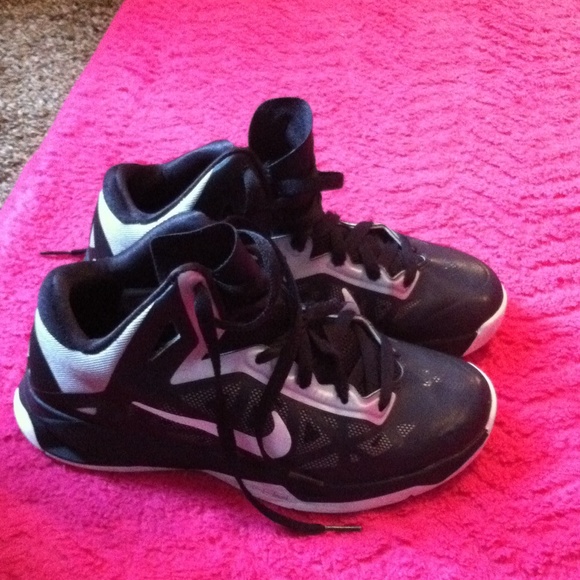 Basketball shoes size 8