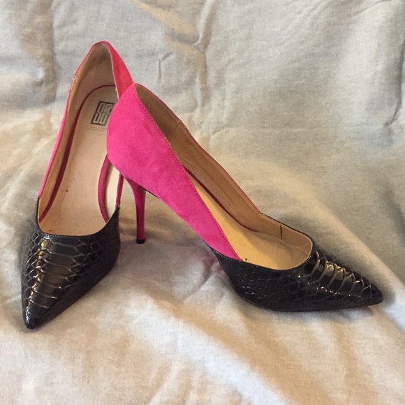 ShoeDazzle faux snakeskin and suede heels