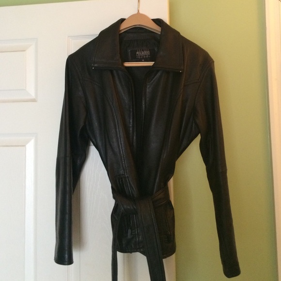 Leather jacket - Picture 1 of 4