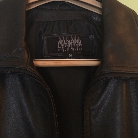 Leather jacket - Picture 3 of 4