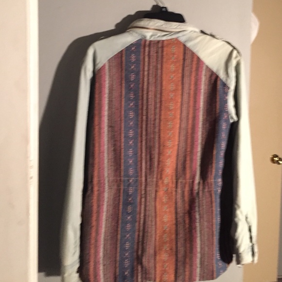 Tribal-Patterned Jacket - Picture 2 of 4
