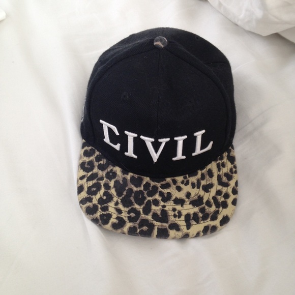 ✖️ON HOLD✖️leopard Civil SnapBack