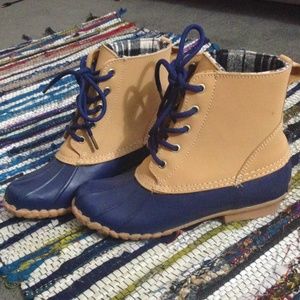 Weatherproof Duck Boots