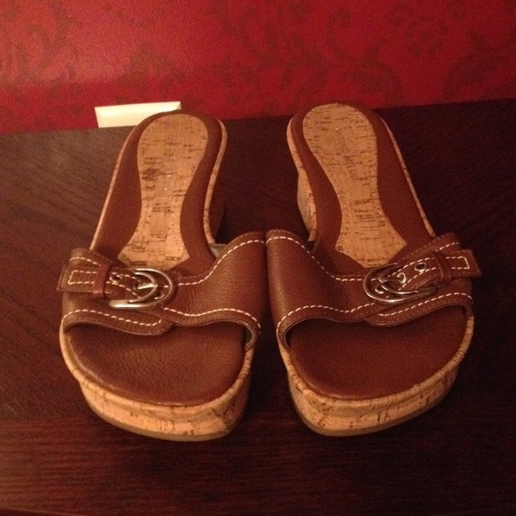 Wedge shoes