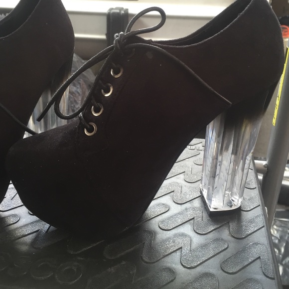 ❗️❕❗️❕❗️❕ super cute black tie up booties