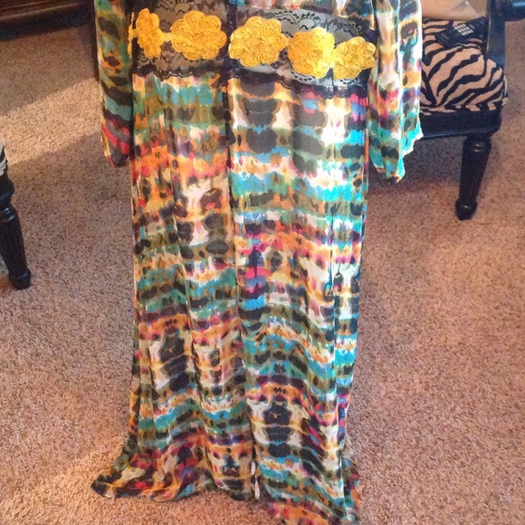 Beautiful duster - Picture 2 of 4